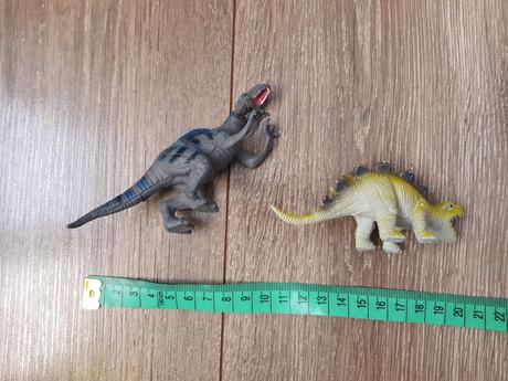 Dinosaurus 2 ks, 