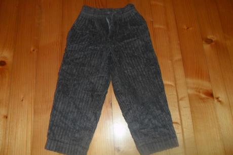 Tenke mendzestrove nohavice, 110