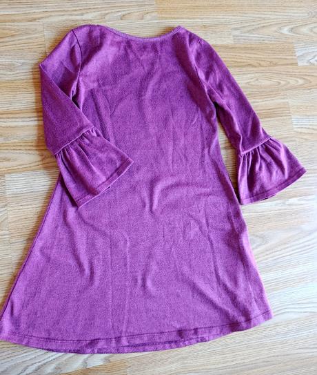 Dievčenské šaty, 134