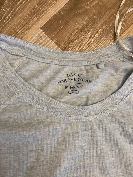 Tričko krásnej melírovanej farby, kik,40