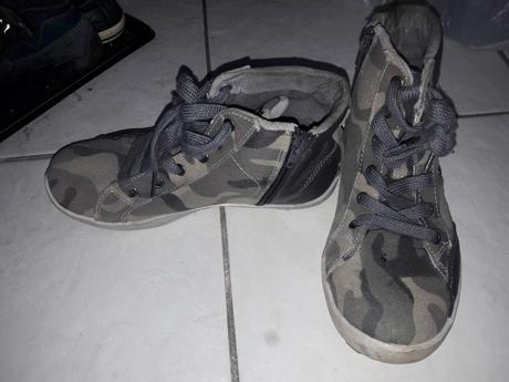 Kotnikove tenisky so zipsom, 34