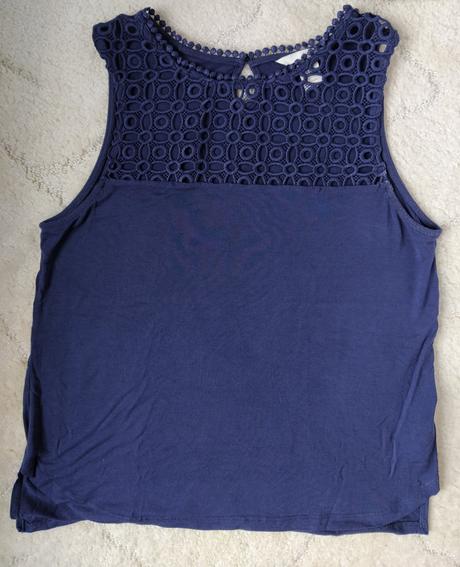 Tmavomodre tricko s vysivkou, h&m,s