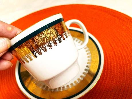 Porcelánová kávová súprava,