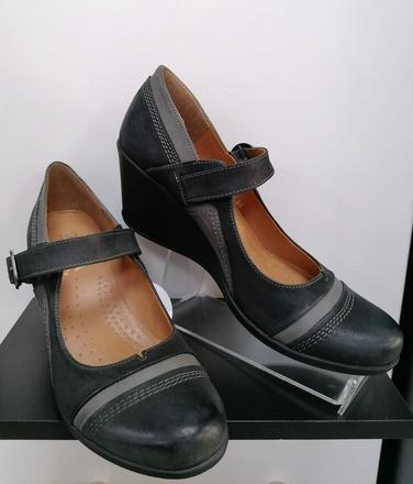 Dámske kožené lodičky aga 5667 + z, 40