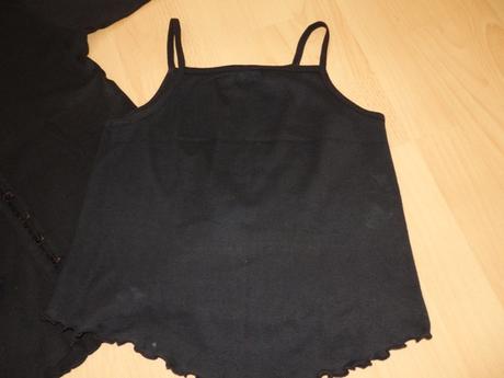 Cierna suprava sveter plus tricko, s