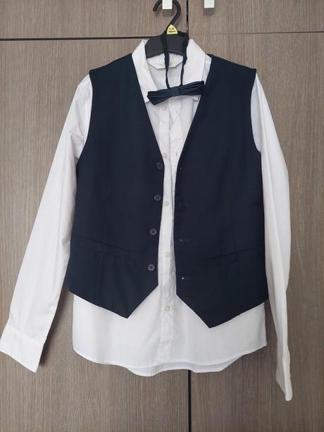 Chlapčenský oblek h&m 146/152 top stav, 146