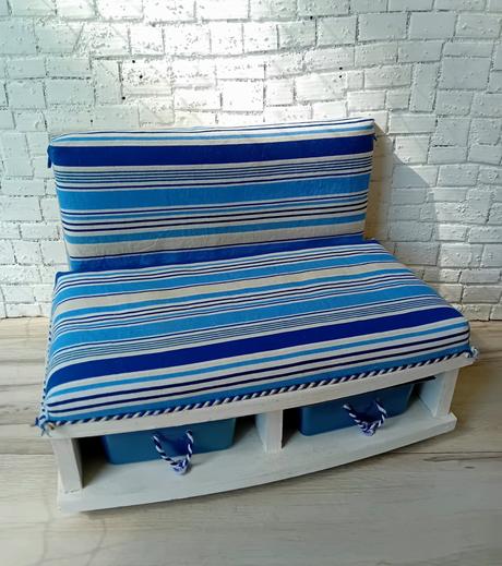 Obývačka pre barbie v námorníckom štýle,