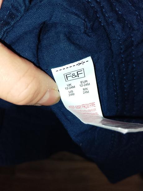 Klobúčiky rôzne + satka, f&f,80