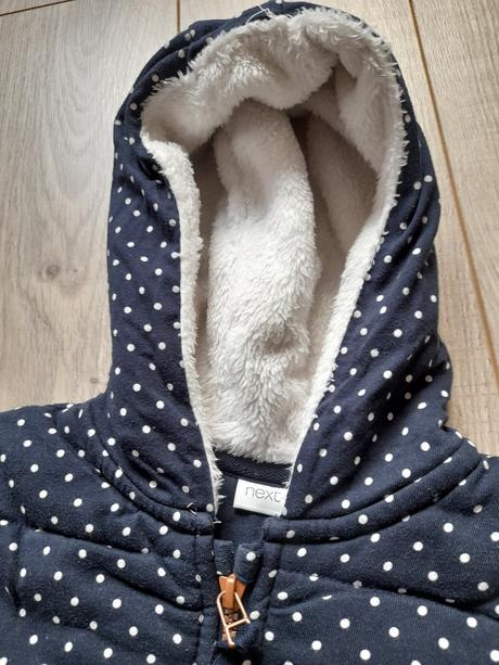 Next bunda, next,104