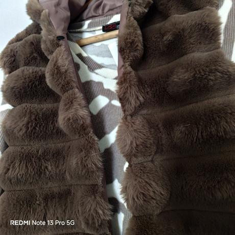 Kožušinková vesta-m,l, 