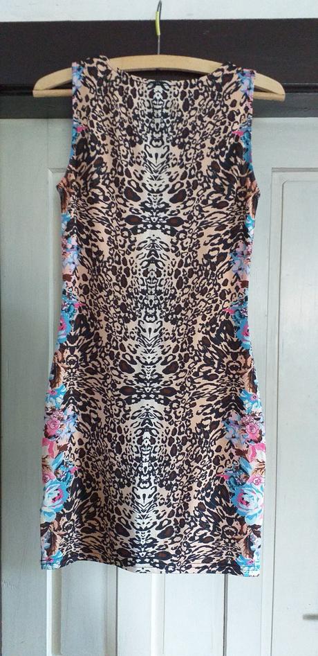 Elastické letné šaty, 34