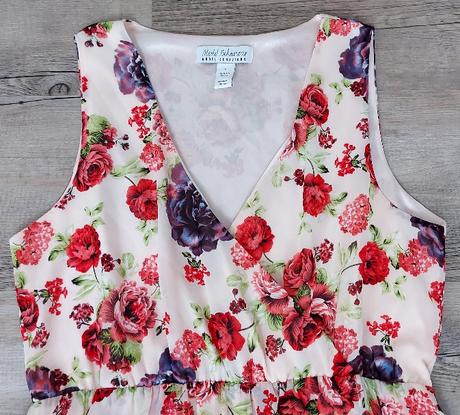 Letné šaty s ružičkami, 140