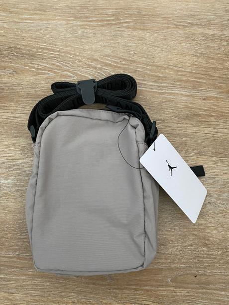 Crossbody taštička jordan unisex, nike