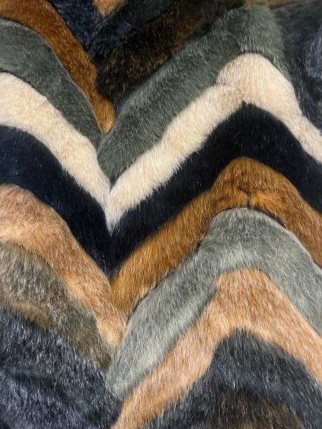 Dámska vesta značka urbancode veľkosť 8, s