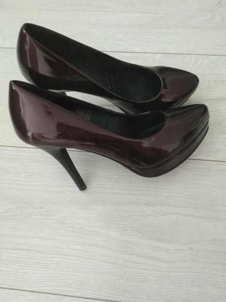 Lodičky lakované, 39