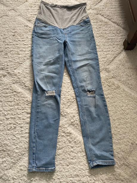 Tehotenské nohavice, 30