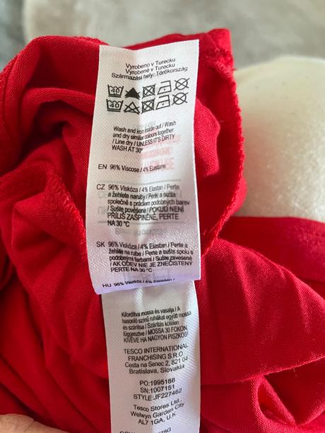 Červené tričko, f&f,s