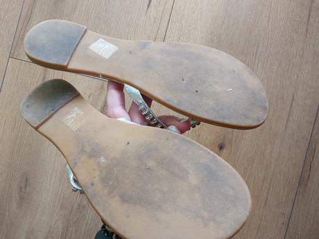 Šlapky žabky flip-flop so štrasovanim, 39