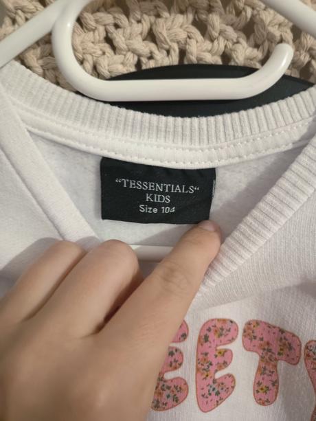 Mikinka, 104