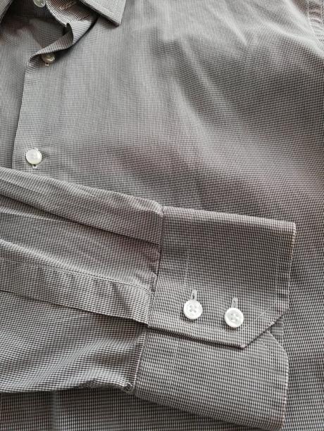 Málo nosená košeľa 42, hugo boss,m