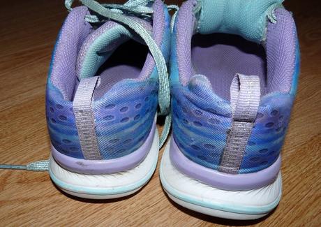 Duhove na zavazovanie, skechers,36