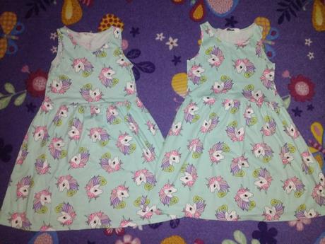 Šaty s jednorožcom, h&m,134