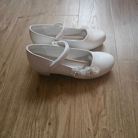 Biele lodicky dievcenske, graceland,22