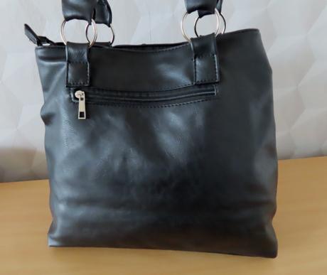 Čierna kabelka - väčšia,
