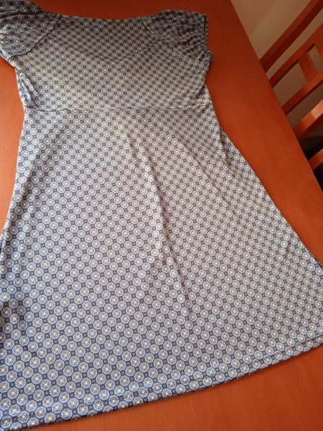 Šaty tehotenské, l