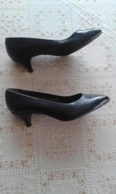 Damske lodičky nove vel.5 1/2  (39), 39