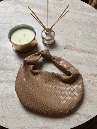 Trendy kabelka uzlíková, 