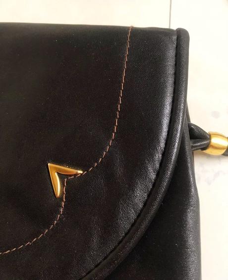 Kožená kabela na plece, 