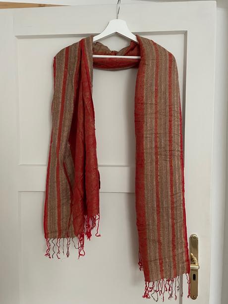 Cerveno zlata satka, 