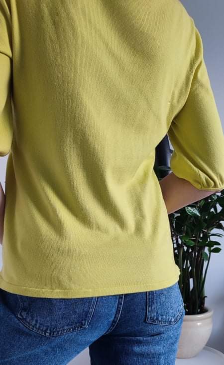 Sýtožltý svetrík, l