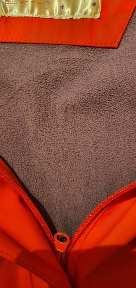 Bunda do dažďa, lupilu,110