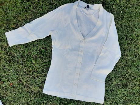 Biely svetrík velk. 40., 40