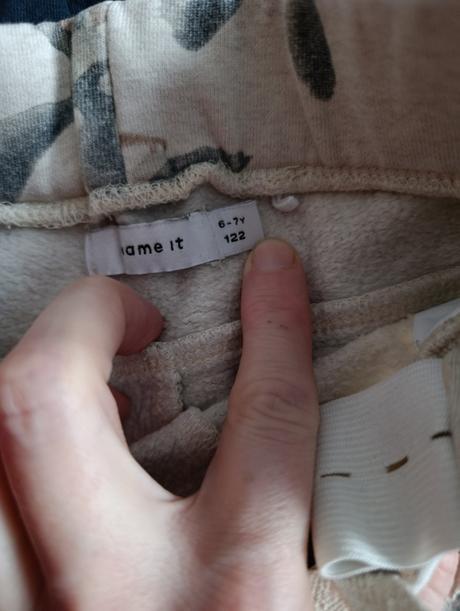 Balík 122 teplaky, 122–134