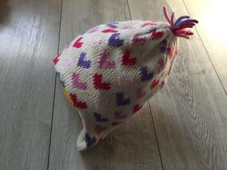 Dievcenska ciapka, sal a rukavice 2-4 roky, cherokee,98