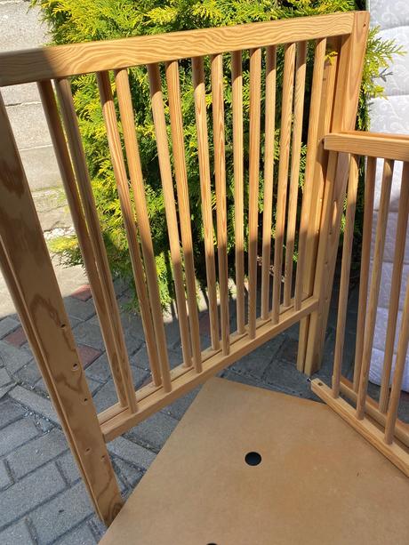 Drevená postieľka, šírka (cm): 60,dĺžka (cm): 120