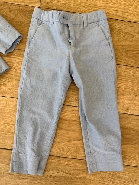 Oblek pre chlapceka, 98