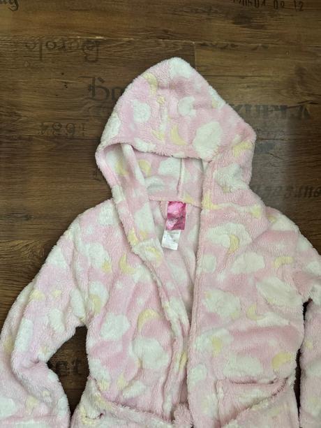 Mäkkučký župan s kapucňou, 122