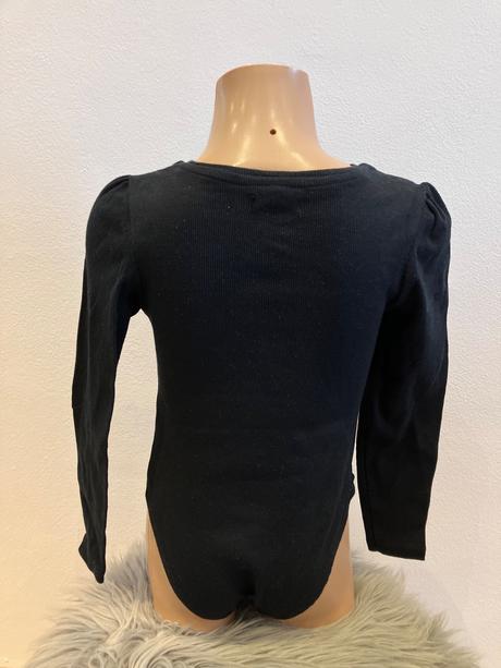 Dievčenské čierne body, sinsay,116