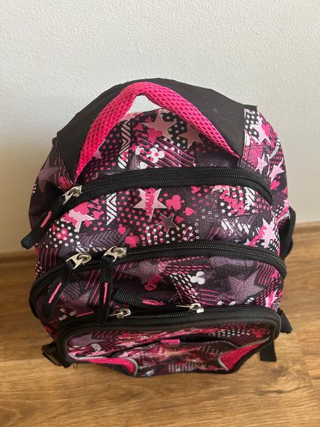 Dievčenský školský batoh,