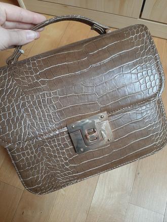 Kabelka monart, monart