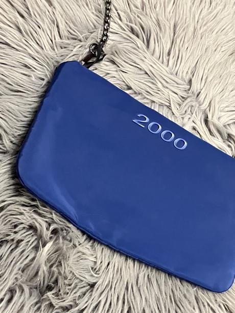 Modrá kabelka s retiazkou bershka, bershka