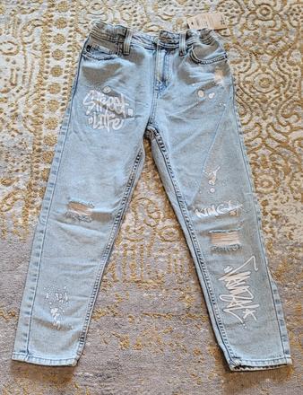 Moderne dzinsy, terranova,140