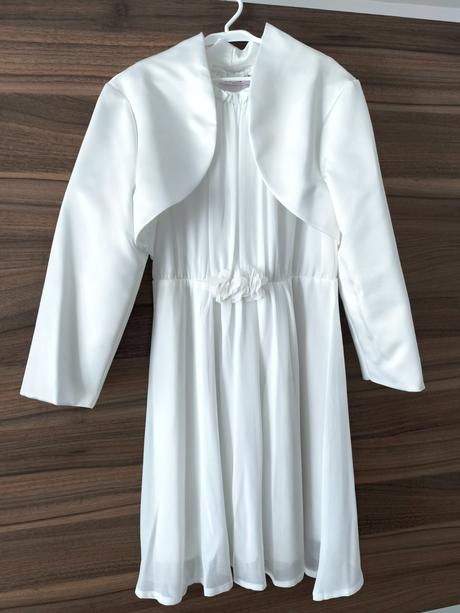 Šaty spoločenské, 128