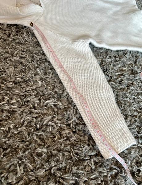 Zajacikova mikinka v. 110, 110