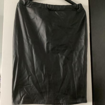 Sukňa - imitácia kozenka, m