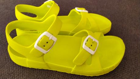 Sandálky aj do vody, sprandi,32